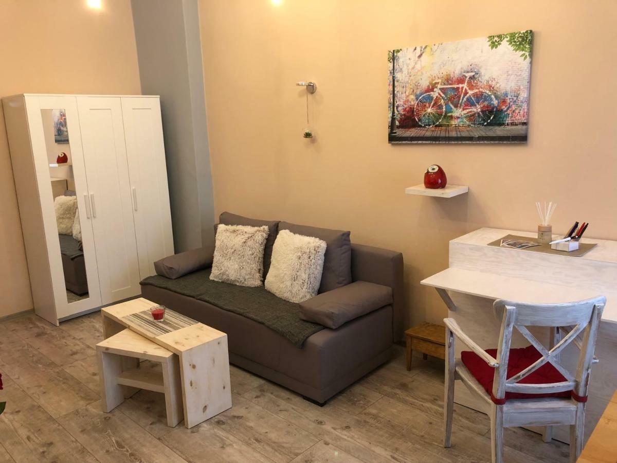 Studio Flat Grunwaldzka Up To 2Persons+1 Вроцлав Екстериор снимка